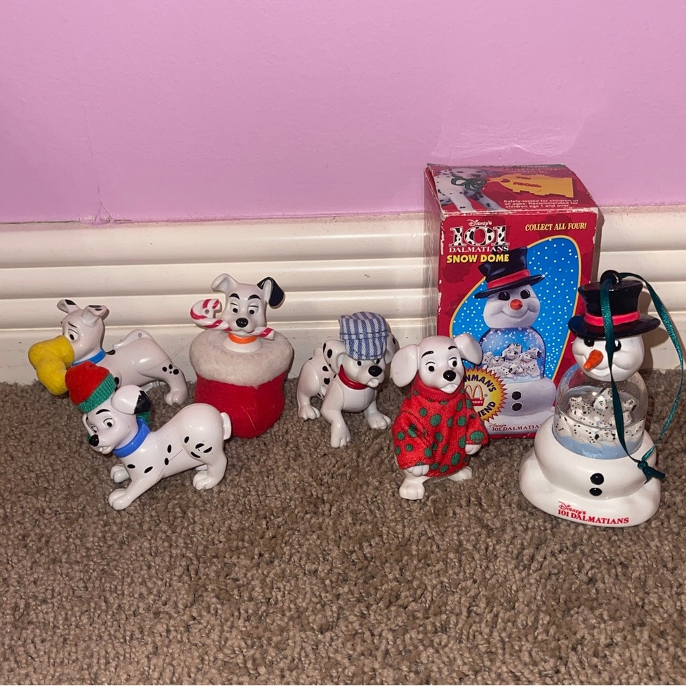 Disney Vintage 101 dalmatians figure snowglobe ornament holiday Christmas dog